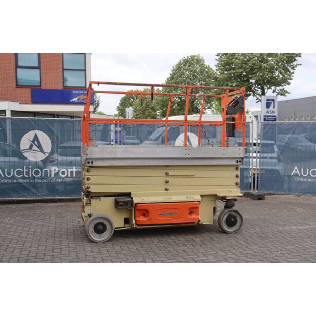 2011 JLG 3246 ES-48979615