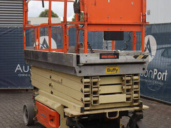 2011-jlg-3246-es-1484297-48979618