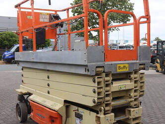 2011-jlg-3246-es-1484297-48979621