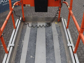 2011-jlg-3246-es-1484297-48979634