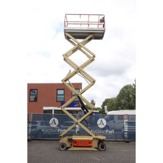 2011 JLG 3246 ES-48979637