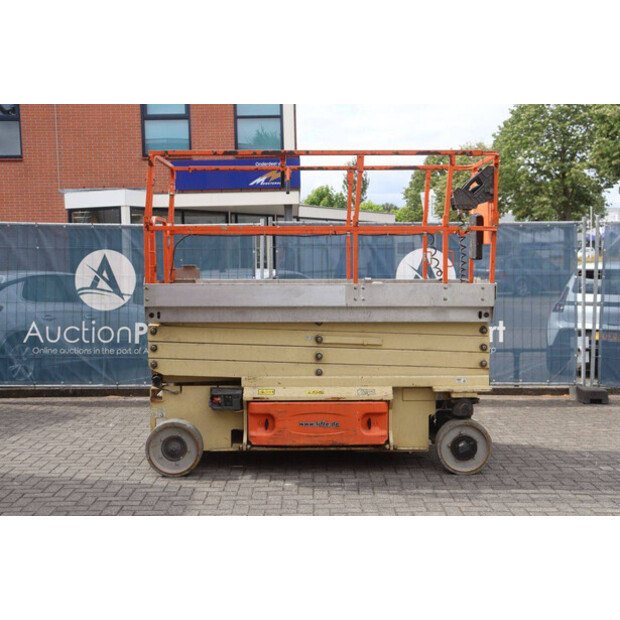 2011 JLG 3246 ES-48979676