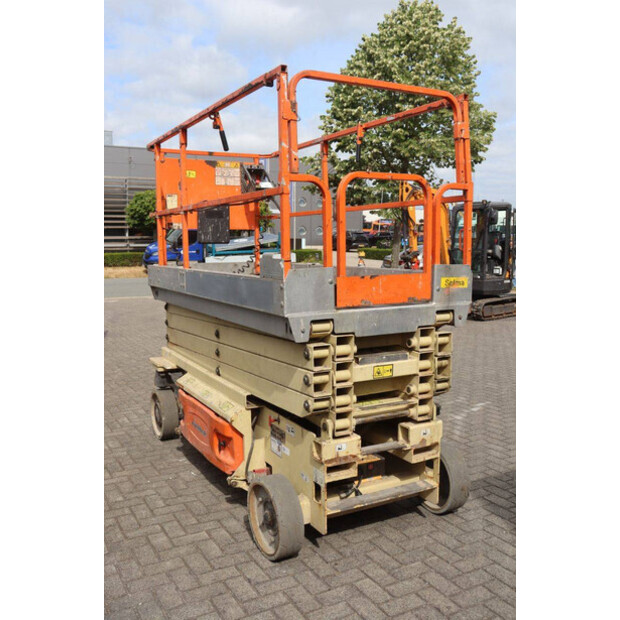 2011 JLG 3246 ES-48979681