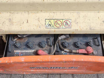 2011-jlg-3246-es-1484300-48979692