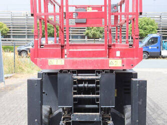 2012-genie-gs-3369-1484303-48979768