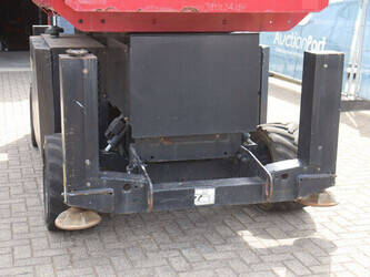 2012-genie-gs-3369-1484303-48979780