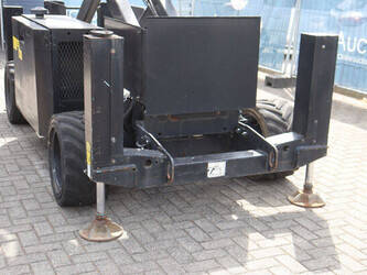 2012-genie-gs-3369-1484303-48979793