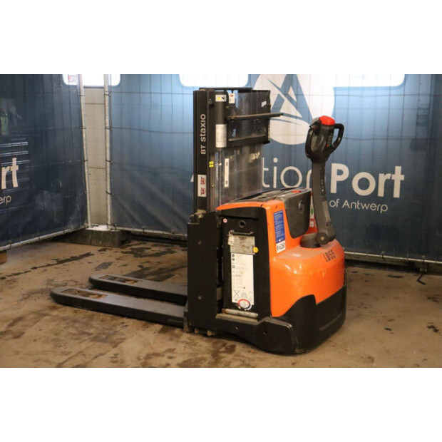 2013 BT SWE200D-48979887