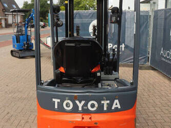 2021-toyota-traigo-24-48979996