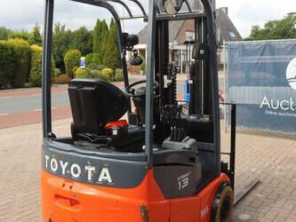 2021-toyota-traigo-24-48979997