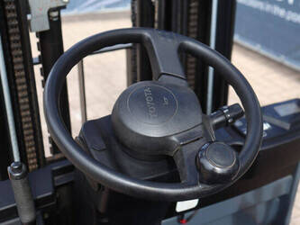 2021-toyota-traigo-24-48980017