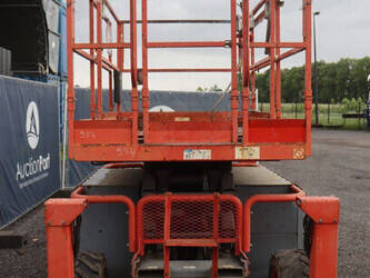 2014-skyjack-sj6832-rt-1484315-48980091