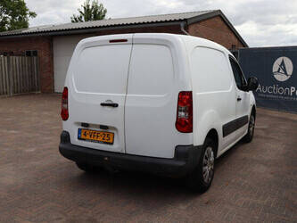 2009-peugeot-partner-1484320-48980213