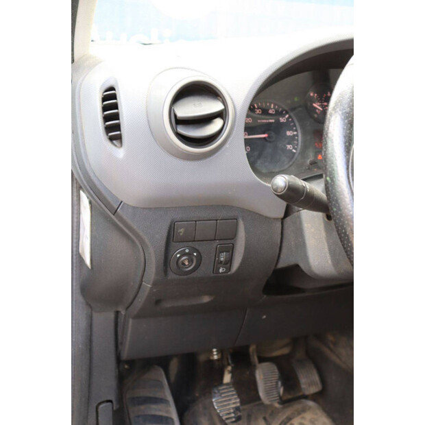 2009 Peugeot PARTNER-48980229