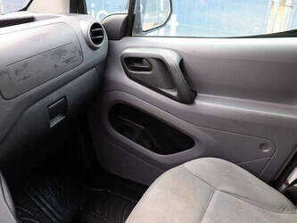 2009-peugeot-partner-1484320-48980237