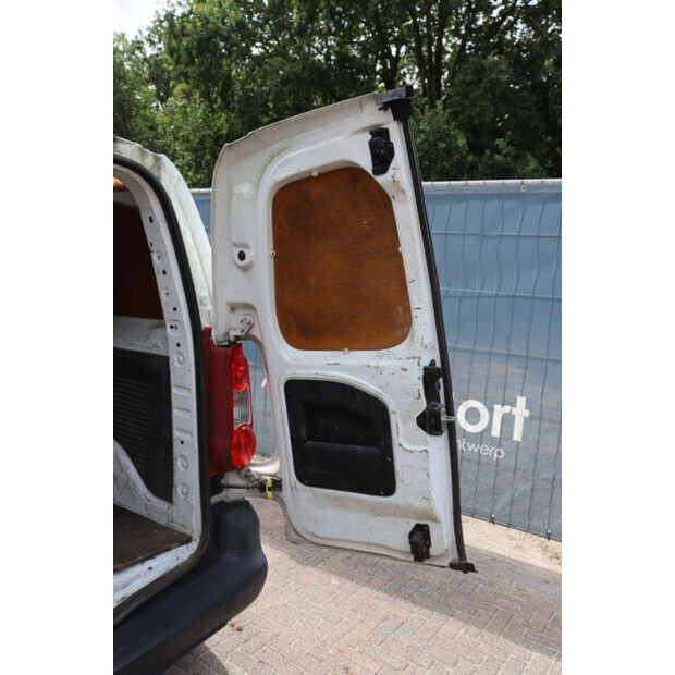 2009 Peugeot PARTNER-48980239
