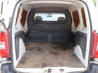 2009-peugeot-partner-1484320-48980240
