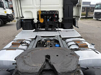 2014-daf-xf460-1484365-48981281