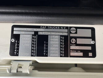 2014-daf-xf460-1484365-48981286
