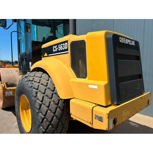 2002 Caterpillar CS563D-48983770