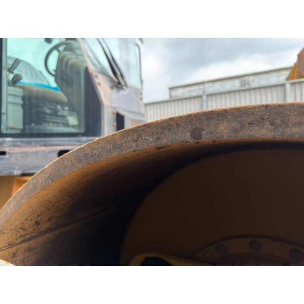 2010 Caterpillar CS74-48983808