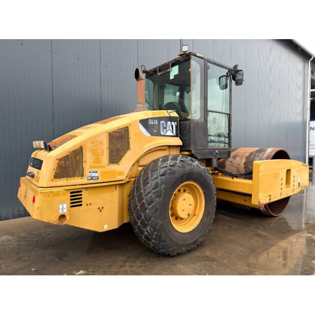 2012 كاتربيلر CS76 XT-48983876
