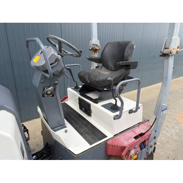 2018 DYNAPAC CC1300-48984444