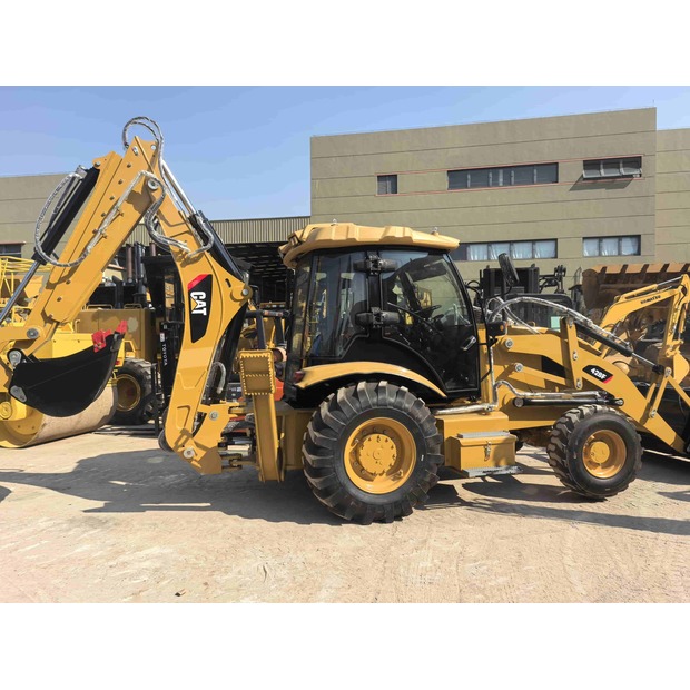 2024 Caterpillar 420F-48986331