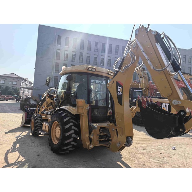 2024 Caterpillar 420F-48986338
