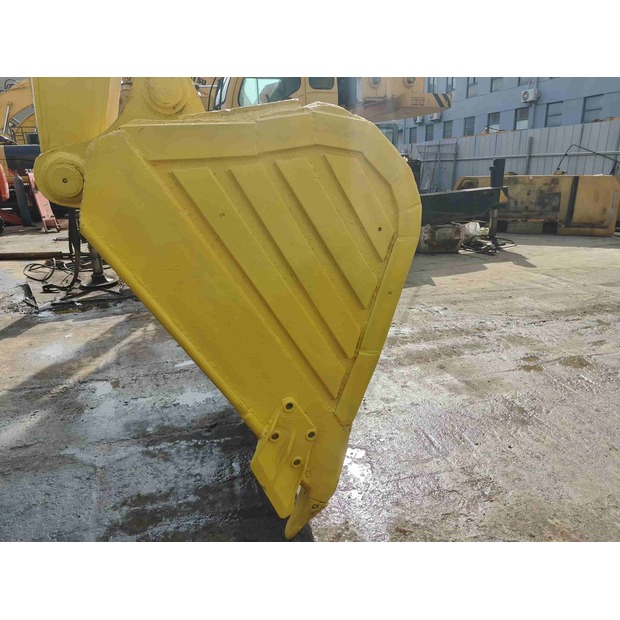 2024 Komatsu PC220-7-48986345
