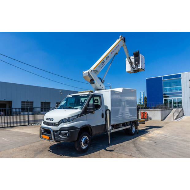 2015 ايفكو DAILY 70C210 - DANILIFT PDA 210V-48986872