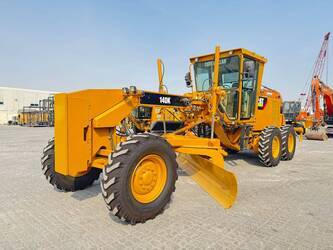 2018-caterpillar-140k-1465146-48987242