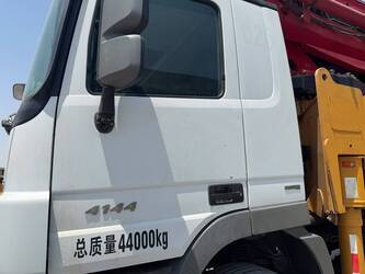 2018-mercedes-benz-actros-4144-1484551-48987259