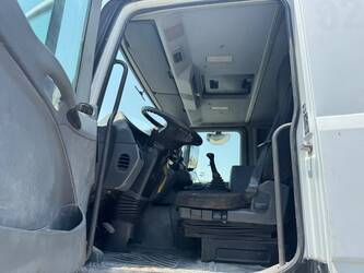 2018-mercedes-benz-actros-4144-1484551-48987260