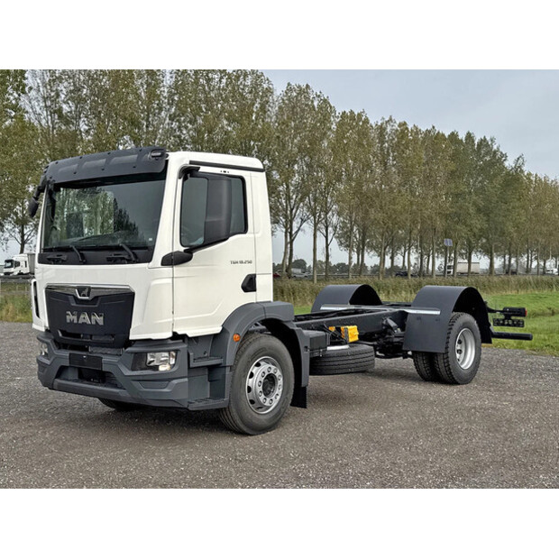 2025 MAN TGM 18.250 BB-48987578