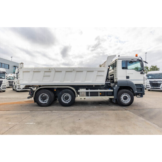 2011 MAN TGS 33.400 BB-48988163