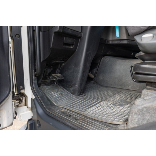 2011 MAN TGS 33.400 BB-48988173