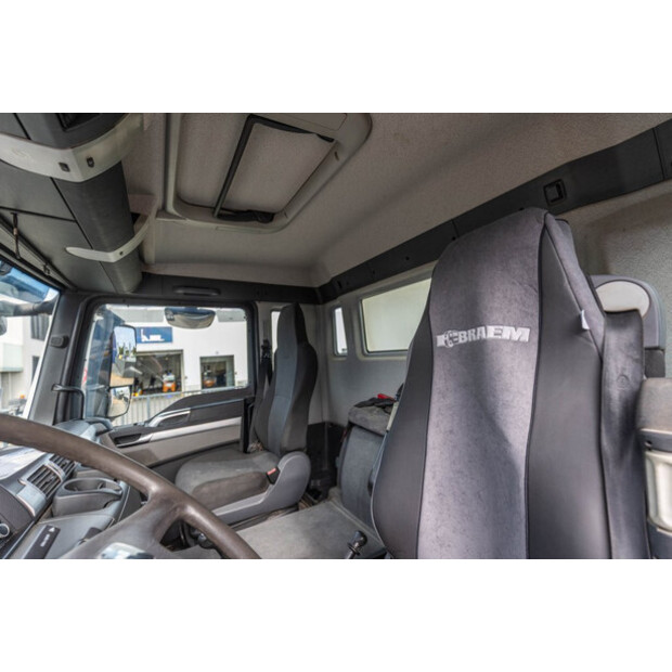 2011 MAN TGS 33.400 BB-48988175