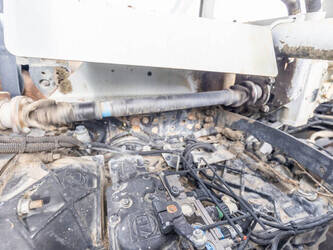 2011-renault-premium-lander-380-48988266