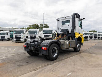 2019-mercedes-benz-arocs-1945-48988457