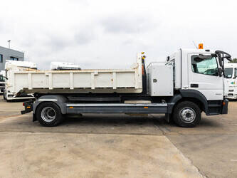 2015-mercedes-benz-atego-1624-1483600-48988535
