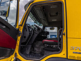 2014-volvo-fm-370-48988576