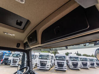 2018-mercedes-benz-actros-1845-ls-1484577-48988599