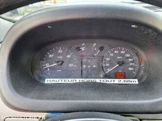 2003-renault-master-1484690-48993805