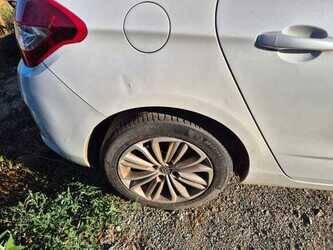 citroen-c4-1484699-48993915