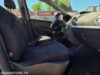 2007-renault-clio-1484700-48993936