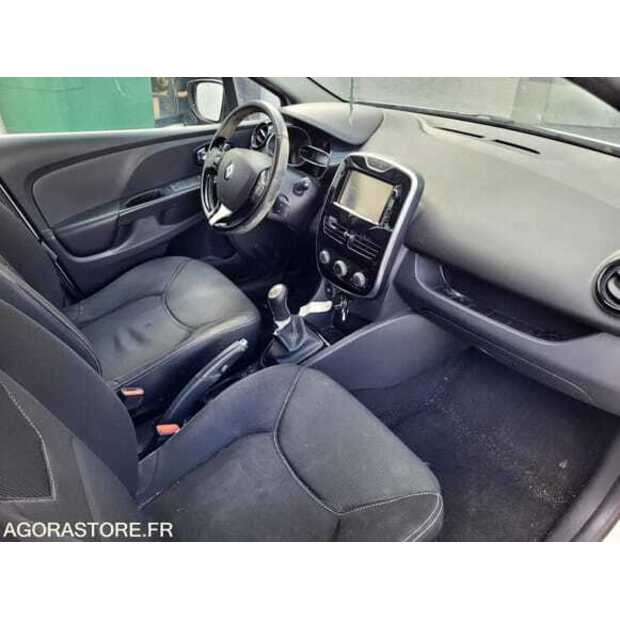 2015 رينو Clio-48993940