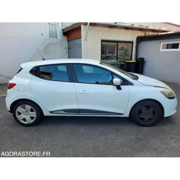 2015 رينو Clio-48993959