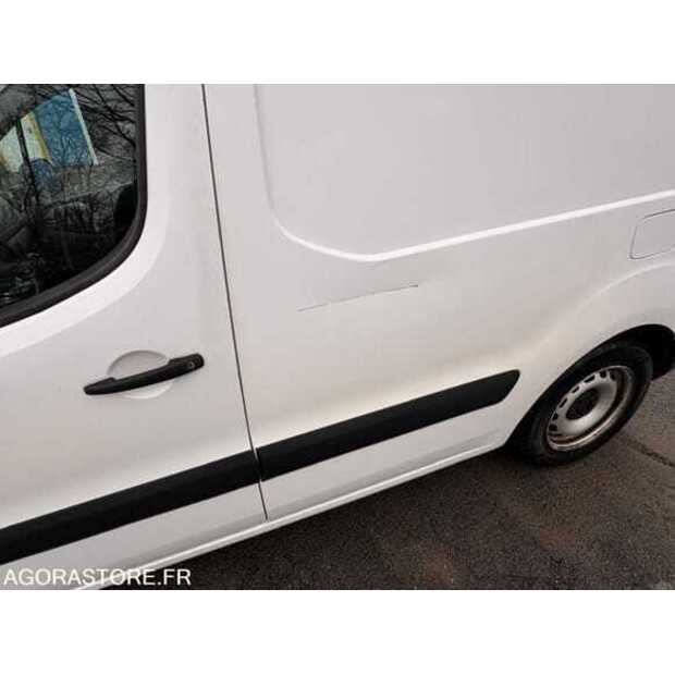 2016 Citroen BERLINGO-48993971