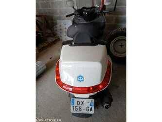 2015-piaggio-xevo-125-48993985